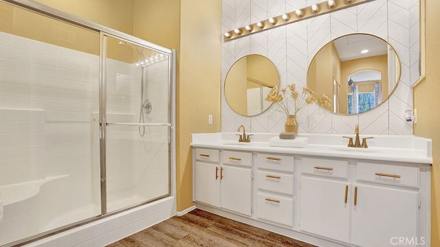 933 Somerville, Irvine, CA 92620