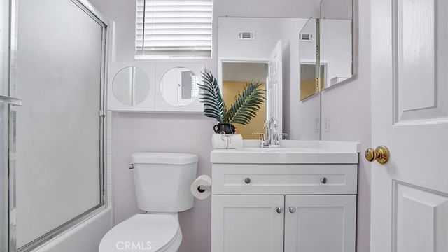 933 Somerville, Irvine, CA 92620