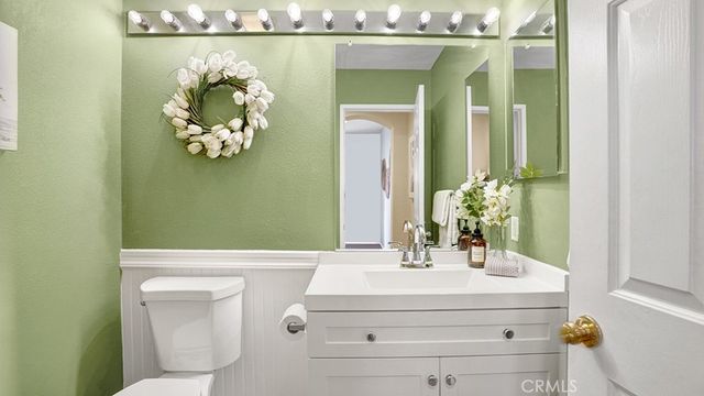 933 Somerville, Irvine, CA 92620