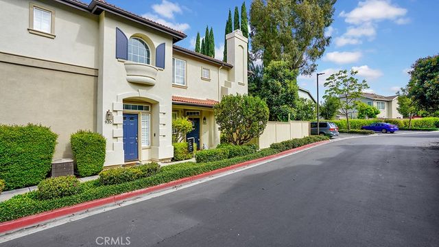 933 Somerville, Irvine, CA 92620