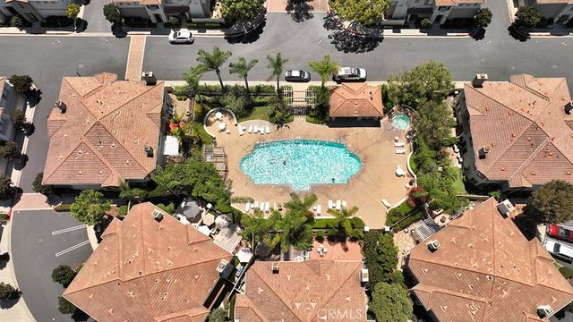 933 Somerville, Irvine, CA 92620