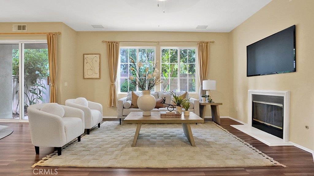 933 Somerville, Irvine, CA 92620 — photo 3