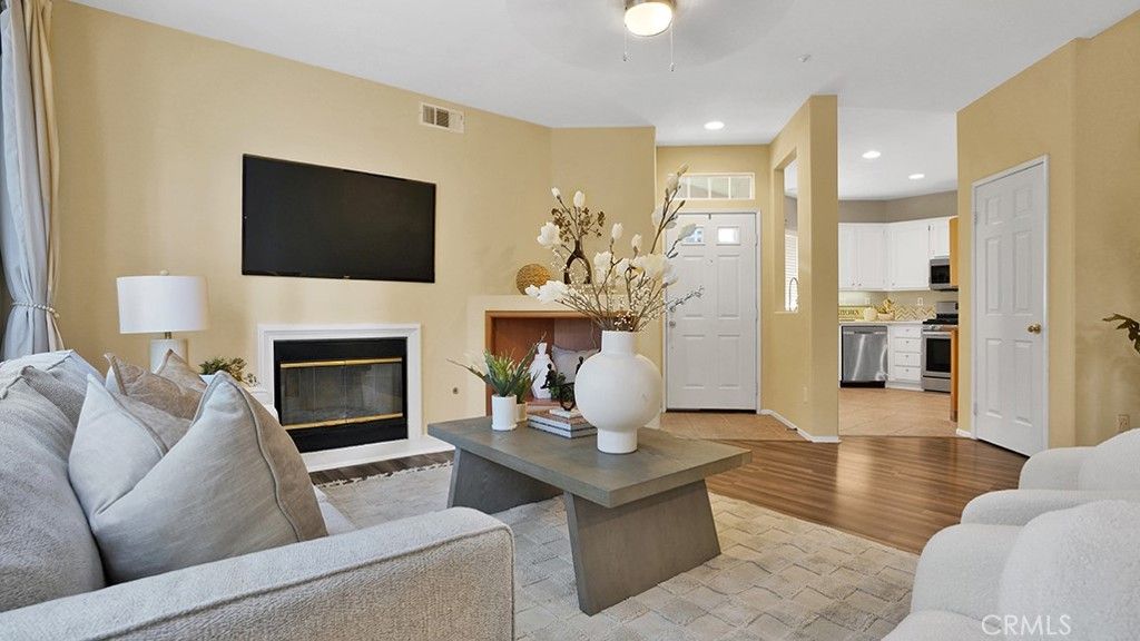 933 Somerville, Irvine, CA 92620 — photo 4