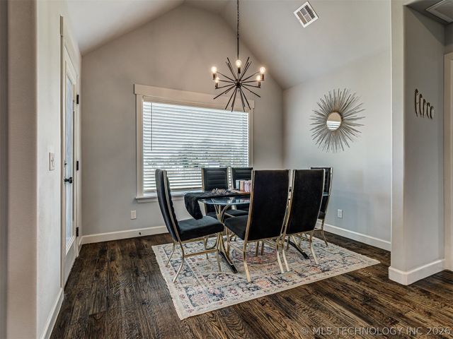 2334 W Maple Street, Collinsville, OK 74021