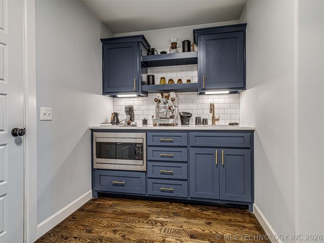 2334 W Maple Street, Collinsville, OK 74021