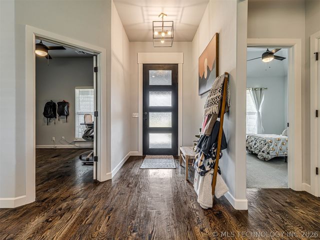 2334 W Maple Street, Collinsville, OK 74021