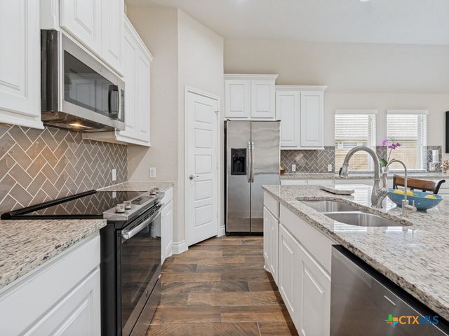 2908 Glen View, Seguin, TX 78155