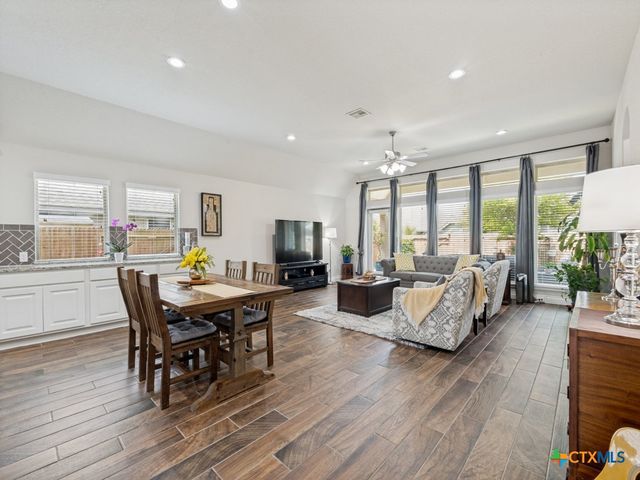 2908 Glen View, Seguin, TX 78155