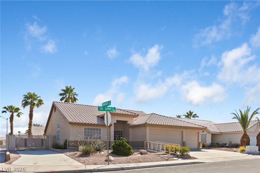 7832 Sun Lemon Court, Las Vegas, NV 89123 — photo 3