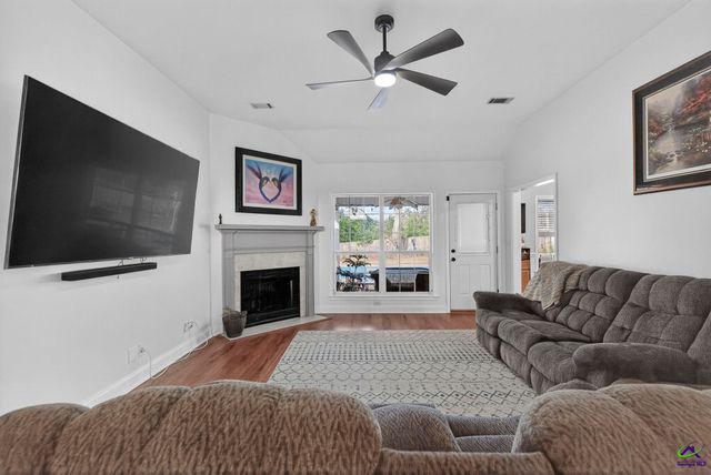 200 Wavertree Drive, Warner Robins, GA 31088