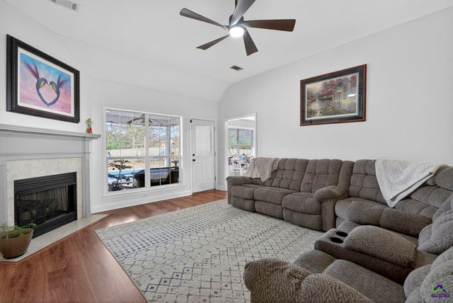 200 Wavertree Drive, Warner Robins, GA 31088