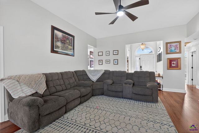 200 Wavertree Drive, Warner Robins, GA 31088