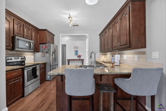 200 Wavertree Drive, Warner Robins, GA 31088