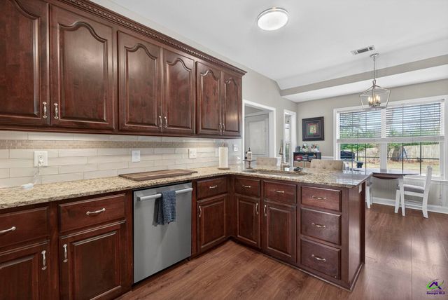 200 Wavertree Drive, Warner Robins, GA 31088