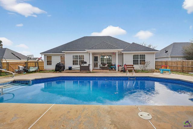 200 Wavertree Drive, Warner Robins, GA 31088