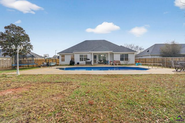 200 Wavertree Drive, Warner Robins, GA 31088