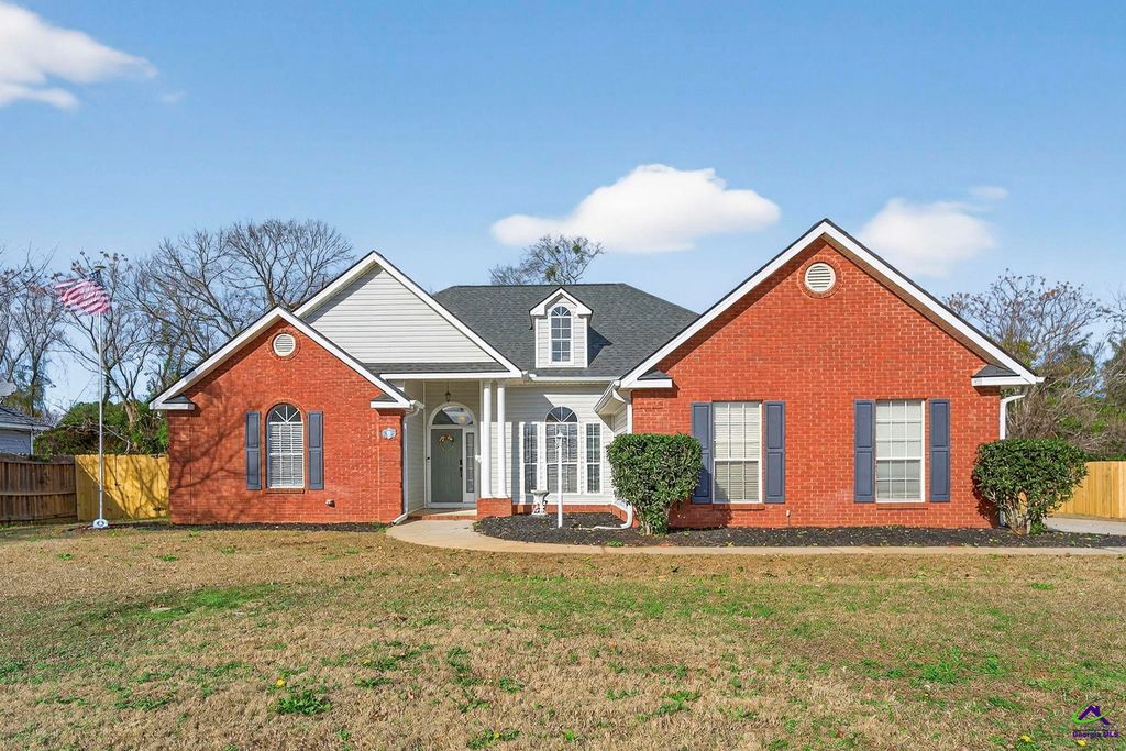 200 Wavertree Drive, Warner Robins, GA 31088