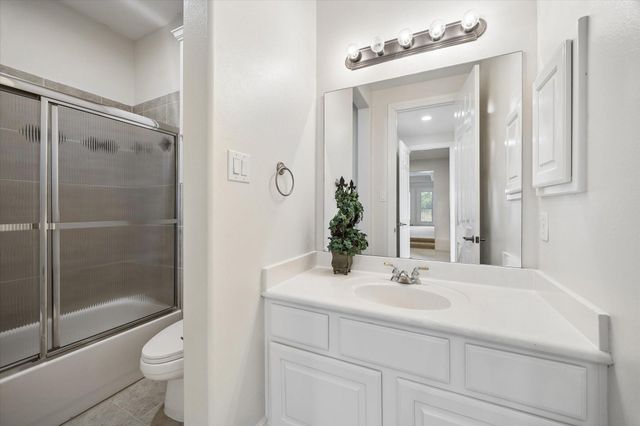 5230 Turning Leaf Lane, Sugar Land, TX 77479