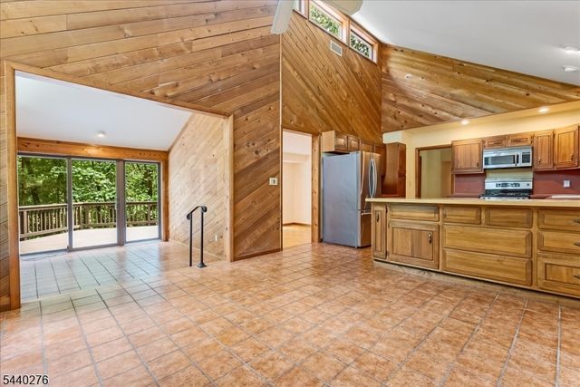 37 Heather Ln, Sparta Twp., NJ 07871
