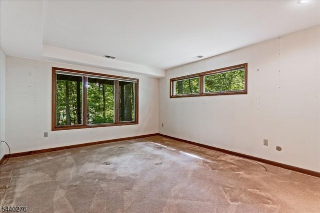 37 Heather Ln, Sparta Twp., NJ 07871