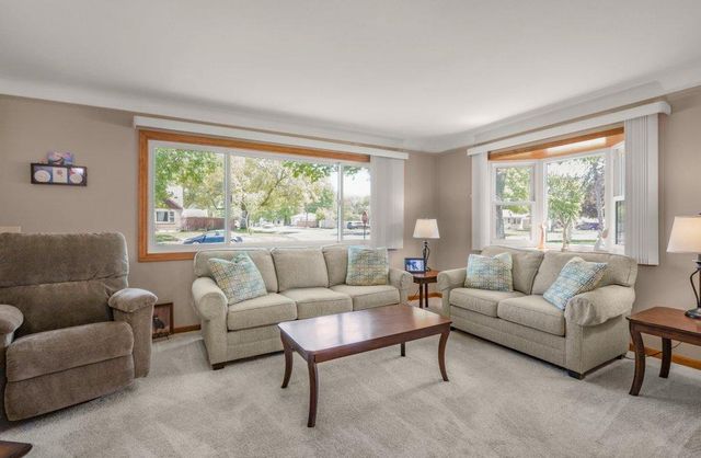 8144 2nd Avenue S, Bloomington, MN 55420
