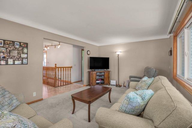 8144 2nd Avenue S, Bloomington, MN 55420