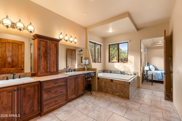 50 CRYSTAL SKY Drive, Sedona, AZ 86351