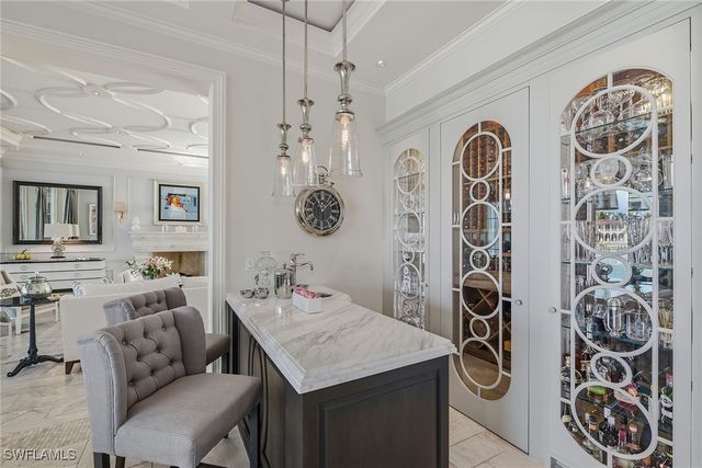 3125 Leeward LN, Naples, FL 34103