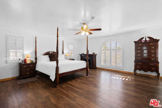 5359 Saturn Street, Los Angeles, CA 90019