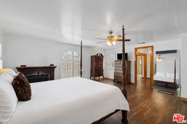 5359 Saturn Street, Los Angeles, CA 90019