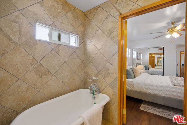 5359 Saturn Street, Los Angeles, CA 90019