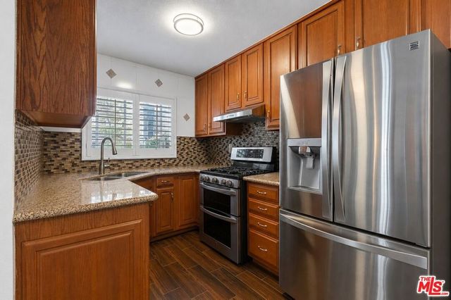 5359 Saturn Street, Los Angeles, CA 90019