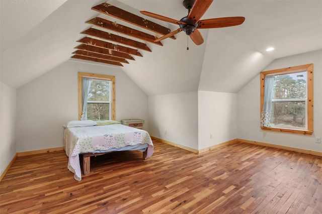 9009 Lazy Lane, Hitchcock, TX 77563