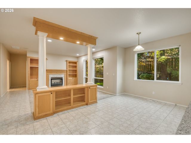 3637 Nw LANSBROOK Ter, Portland, OR 97229