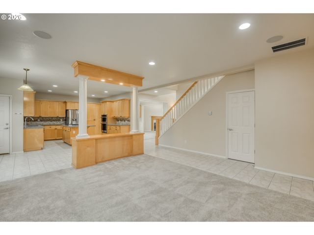 3637 Nw LANSBROOK Ter, Portland, OR 97229