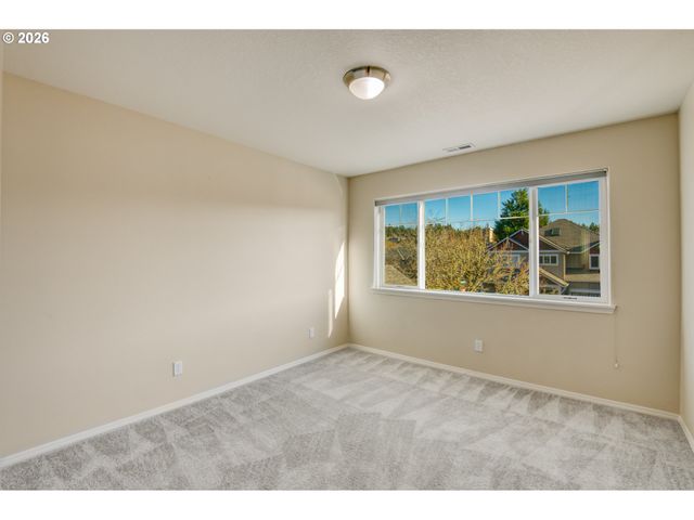 3637 Nw LANSBROOK Ter, Portland, OR 97229
