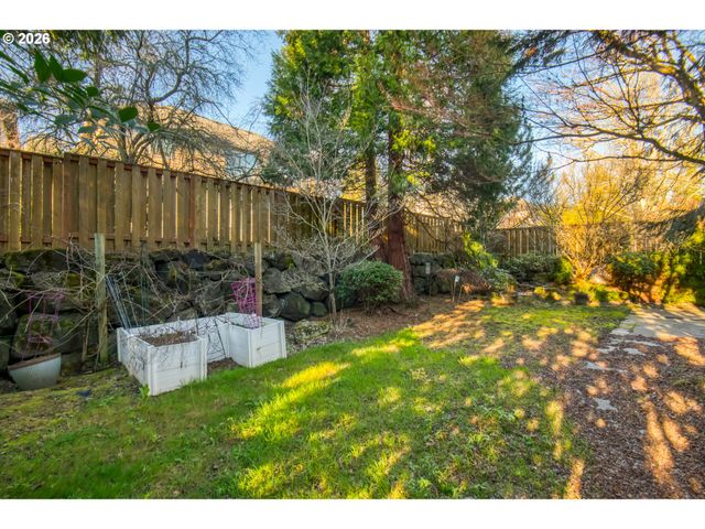 3637 Nw LANSBROOK Ter, Portland, OR 97229