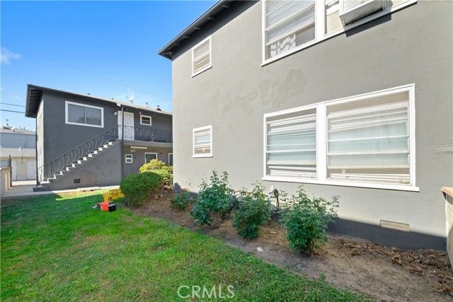 8819 Reading, Los Angeles, CA 90045