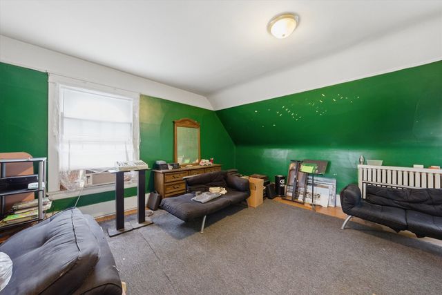 10628 S Longwood Drive, Chicago, IL 60643