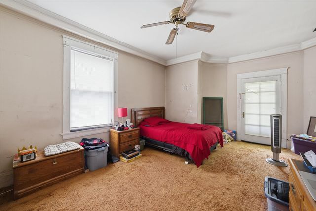 10628 S Longwood Drive, Chicago, IL 60643