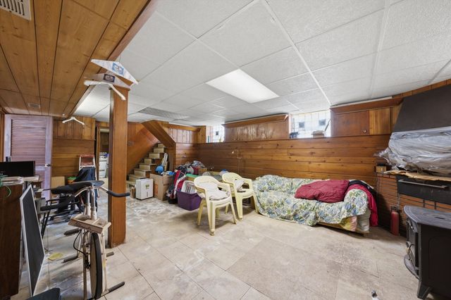 10628 S Longwood Drive, Chicago, IL 60643