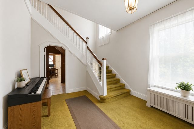 10628 S Longwood Drive, Chicago, IL 60643