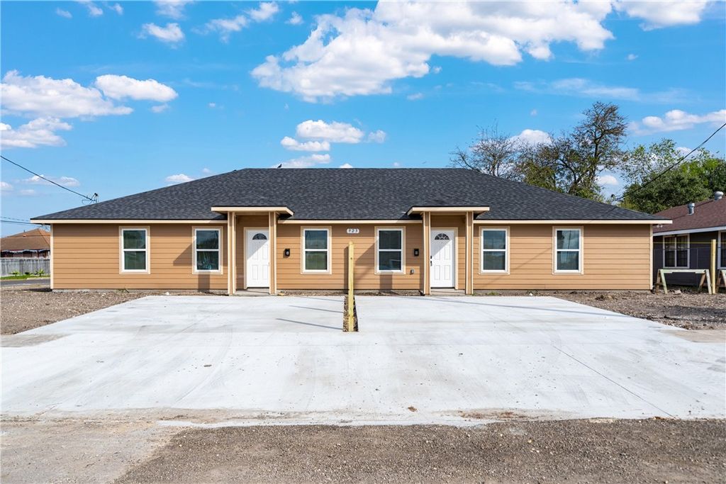 923 Craig St, Corpus Christi, TX 78404