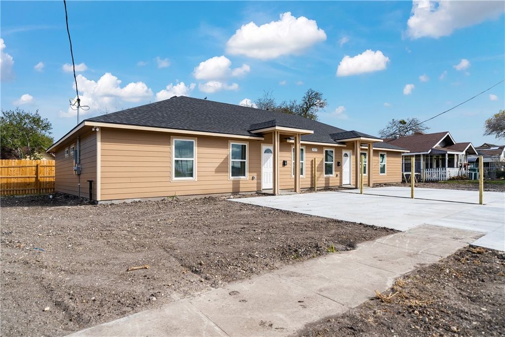 923 Craig St, Corpus Christi, TX 78404 — photo 3