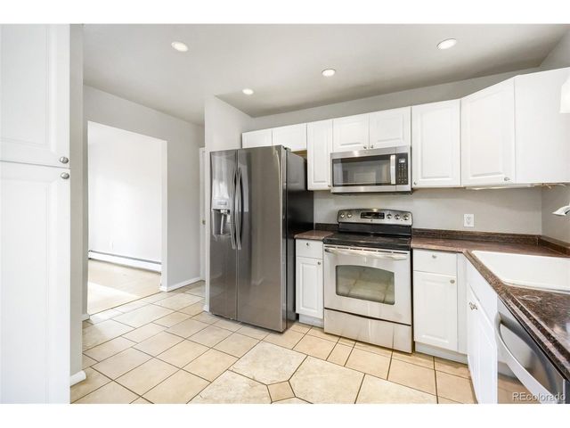 916 Timber Ln, Fort Collins, CO 80521