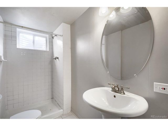 916 Timber Ln, Fort Collins, CO 80521
