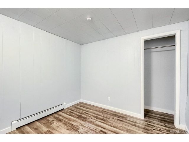 916 Timber Ln, Fort Collins, CO 80521