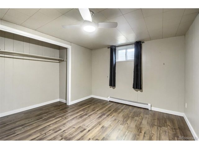 916 Timber Ln, Fort Collins, CO 80521