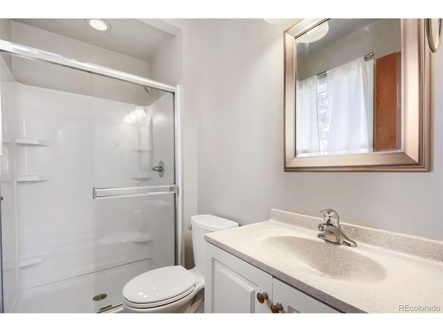 916 Timber Ln, Fort Collins, CO 80521