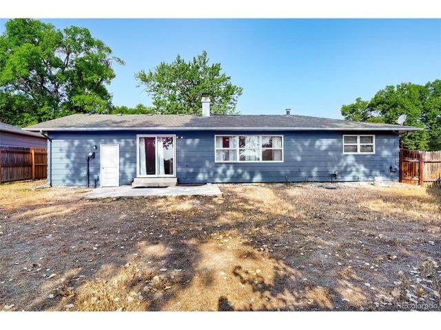 916 Timber Ln, Fort Collins, CO 80521
